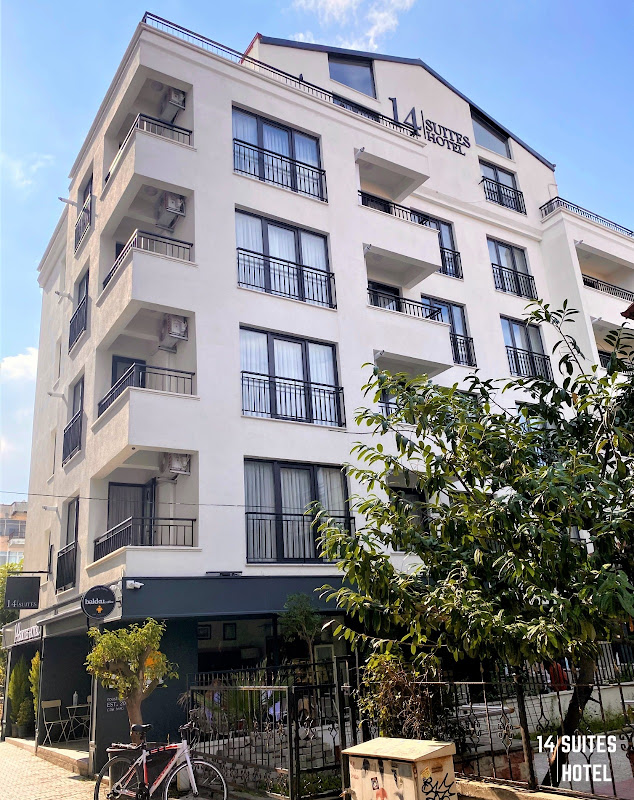14 SUITES HOTEL