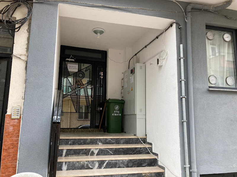 Nr1 HOTEL