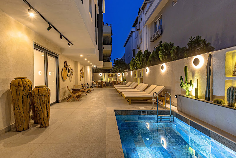 Dulcet Hotel